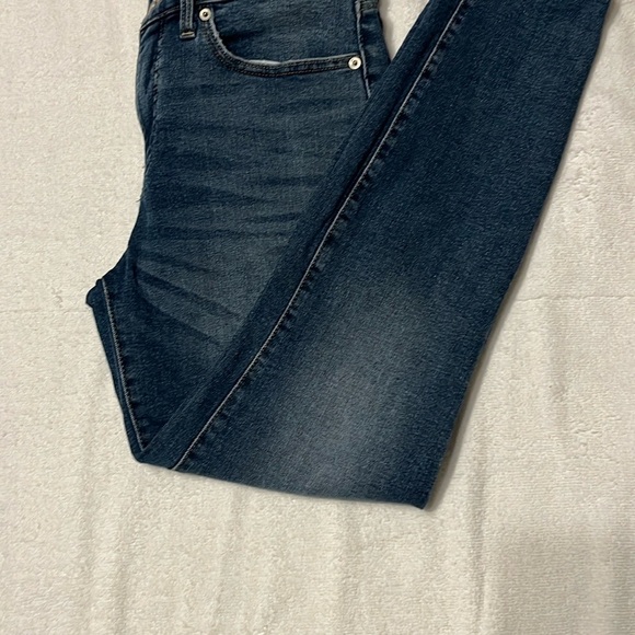 Lucky Brand Blue Skinny Jeans with Worn-In Look - Picture 10 of 16